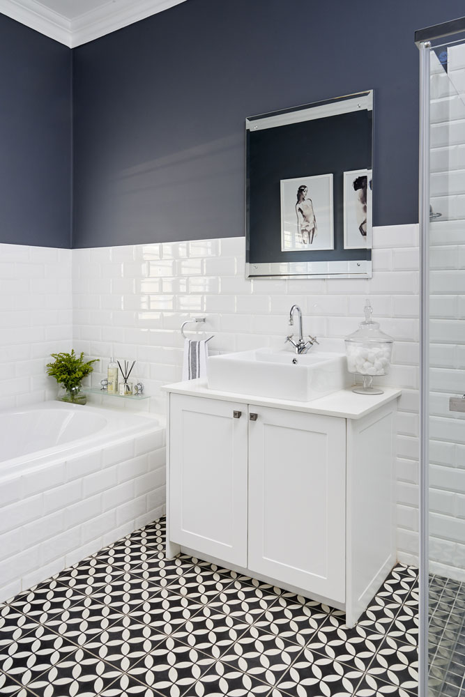 blue and white bathroom