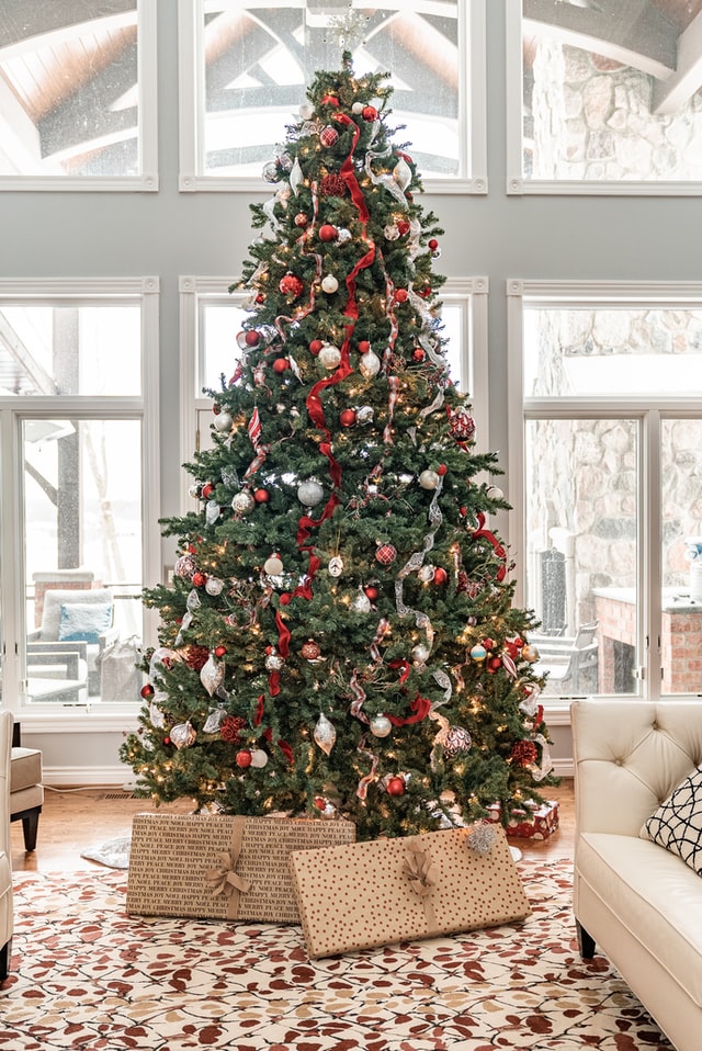 christmas tree decor