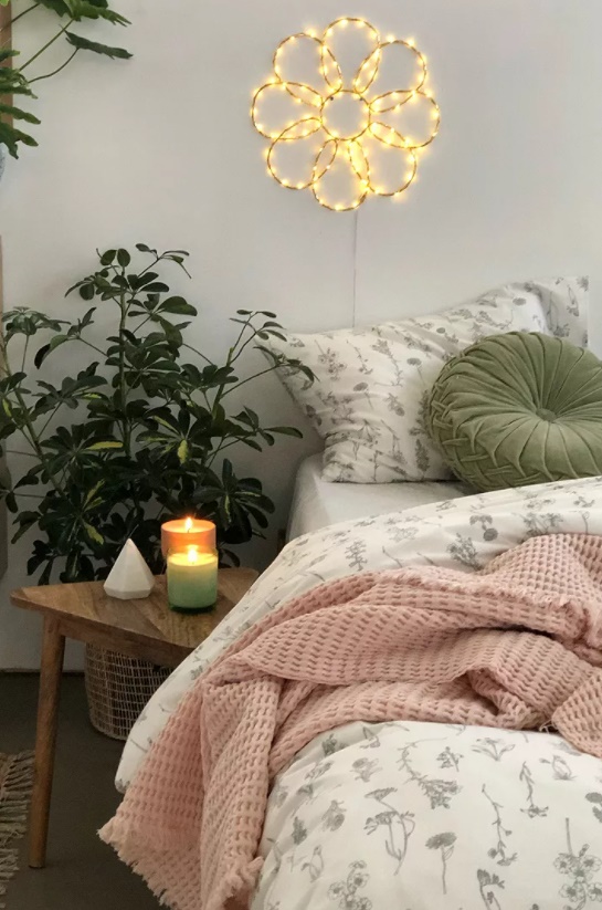 8 Cozy & minimal ideas for the perfect bedroom space