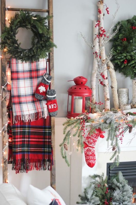 7 Reason that ladders are the coolest thing to decorate this Christmas