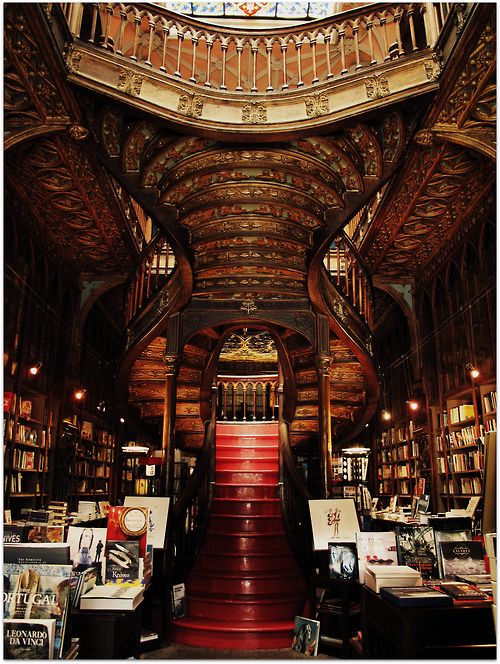 livrario lello porto bookstore