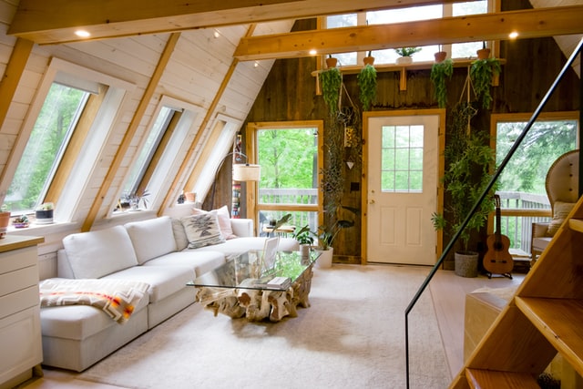 Log Cabins: Tips on How to Decorate Your Dream Home