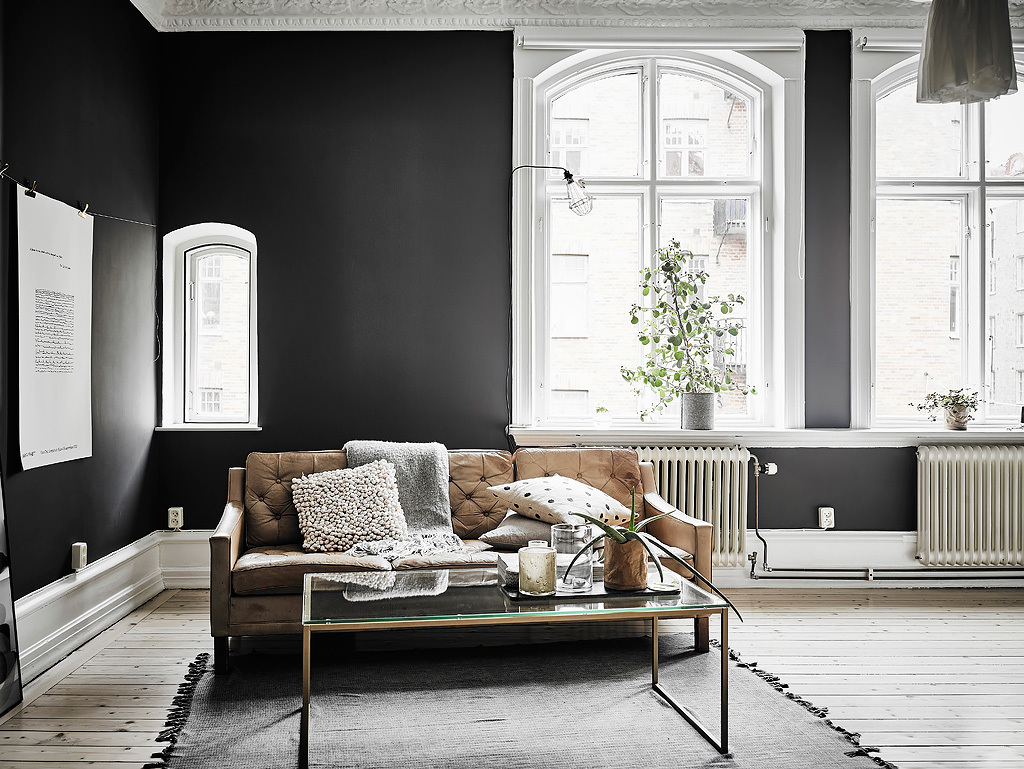 Dreamy, dark and spacious studio in Gothenburg